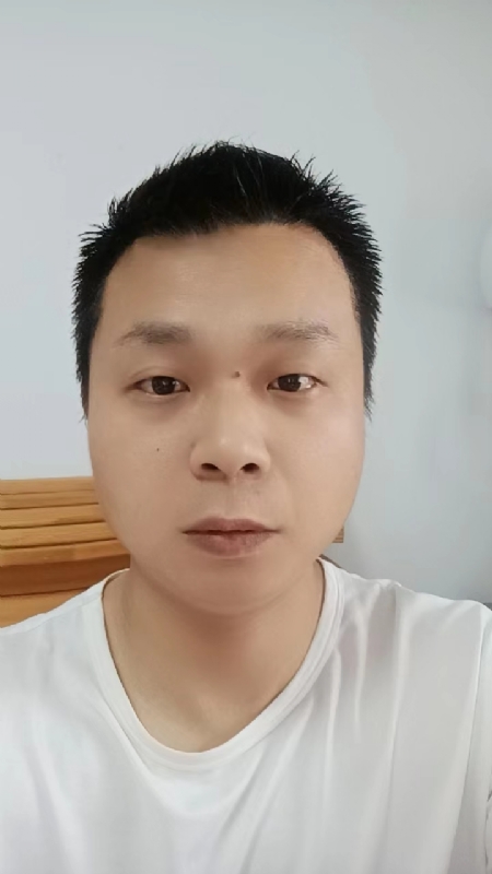 阳光的第一张照片--常山中老年相亲网
